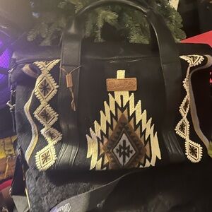 Pendleton Black and Tan Travel Bag with Geometric Pattern